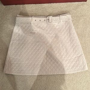 NWOT Quilted Cream Skirt with Belt Detail – Size 10 | Chic Winter Look